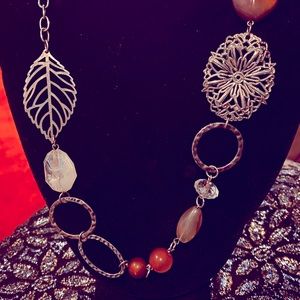 Isometric beaded leaf necklace